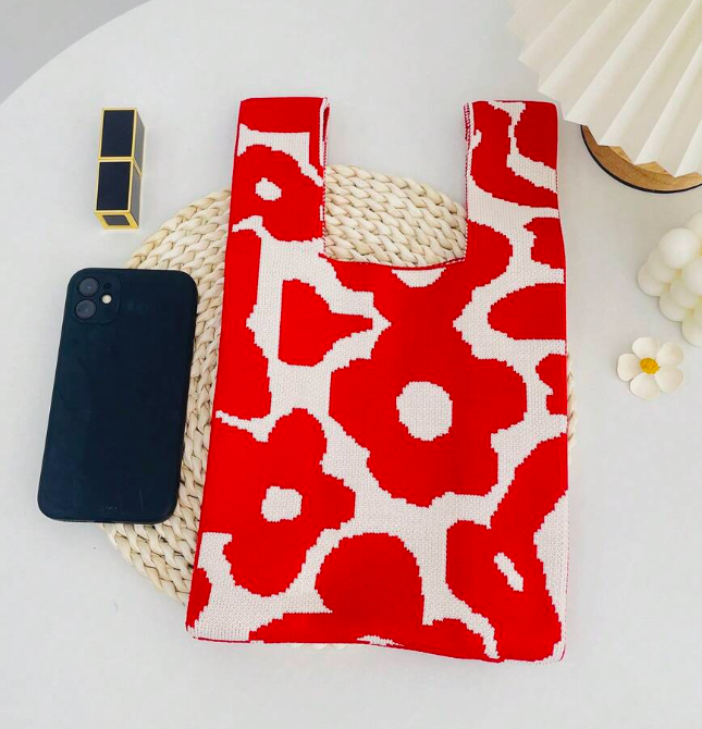 Knitted Geometric Pattern Handbag
